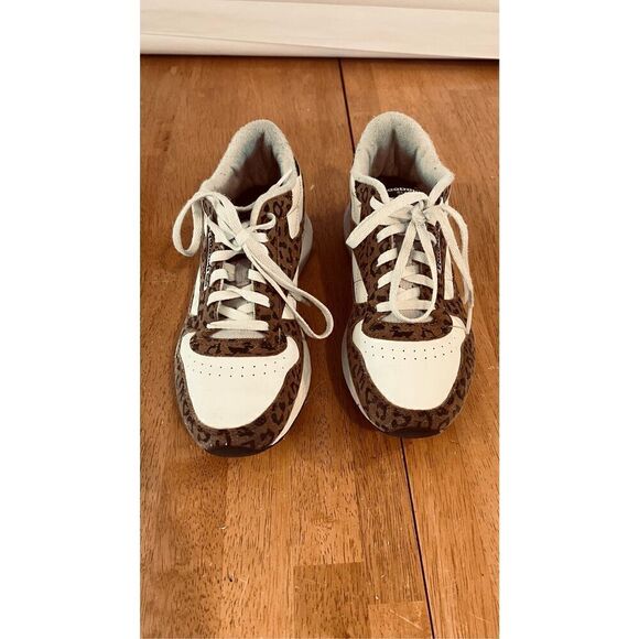 Reebok Classic Leather Big Kid Cheetah Print Sneakers Size 4 - Picture 2 of 11